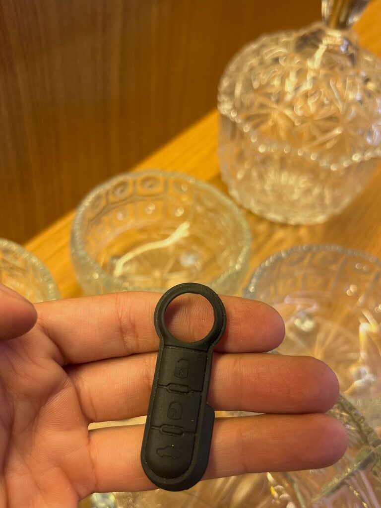 8f555e98-de8c-4752-b22b-3b50810b4086 (1)